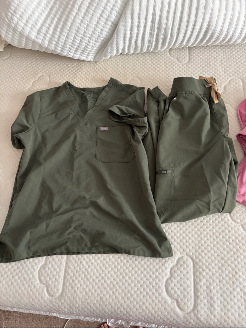 Figs set, Zamora jogger and Catarina top
